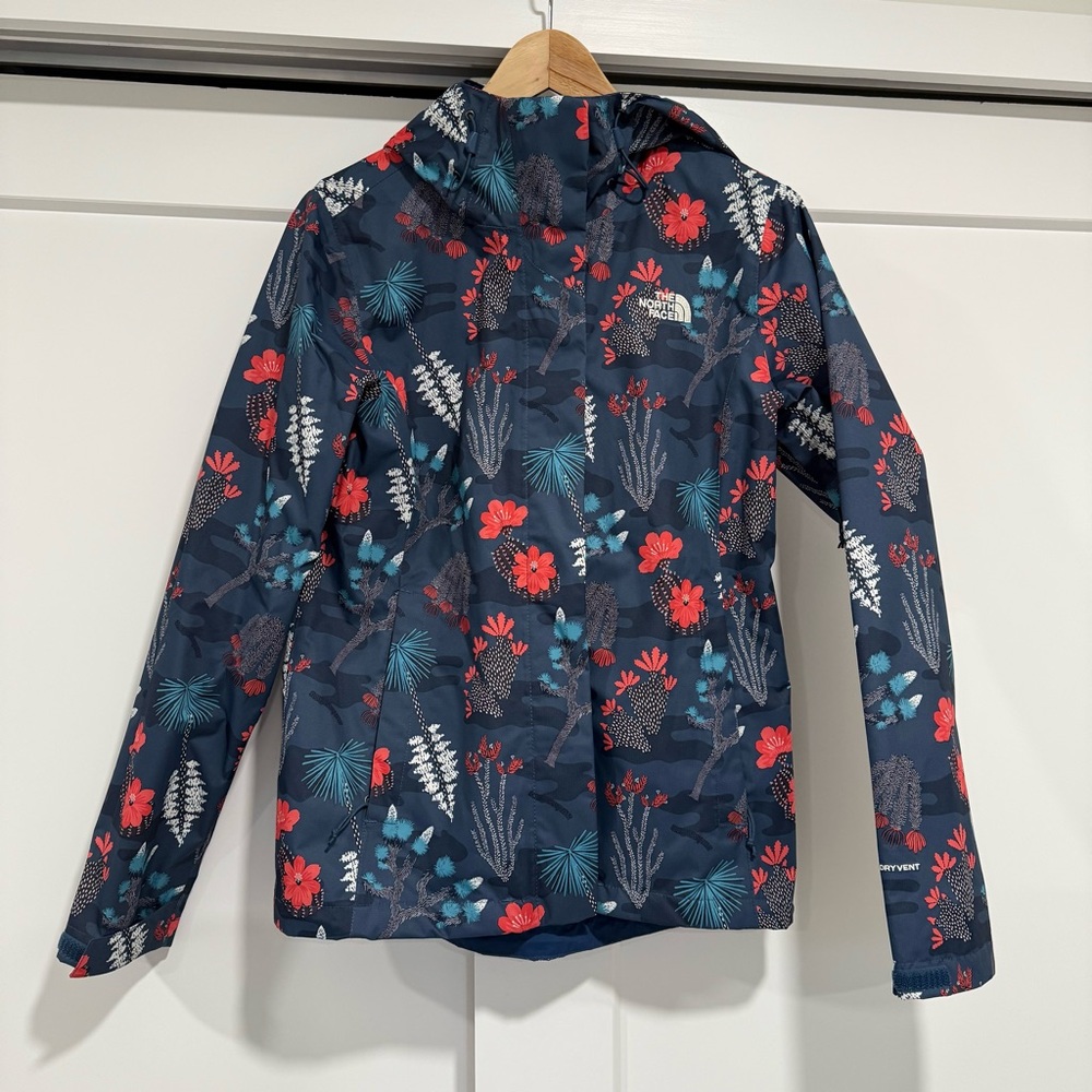 The North Face Women's Floral Rain and Wind Jacket - Navy